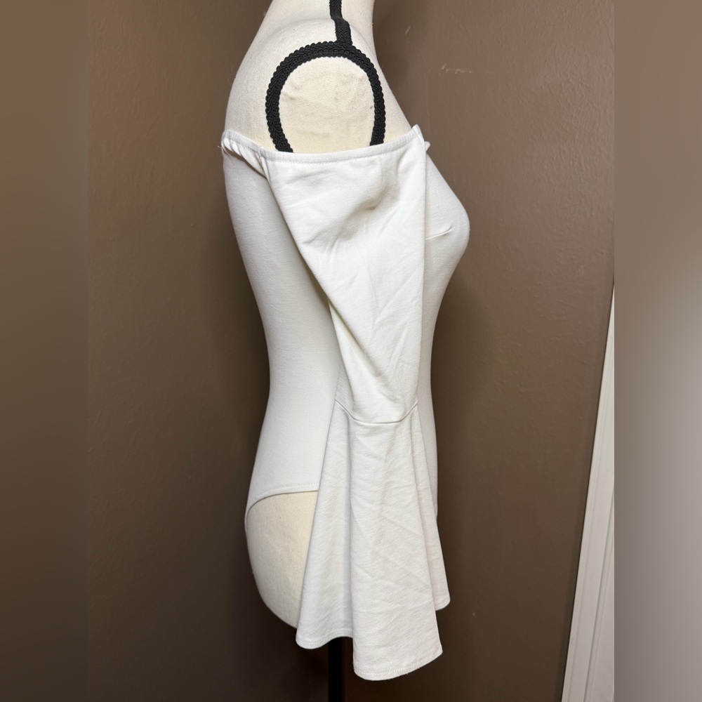 Lulus Good One White Off-the-Shoulder Bodysuit Size M - Picture 8 of 12
